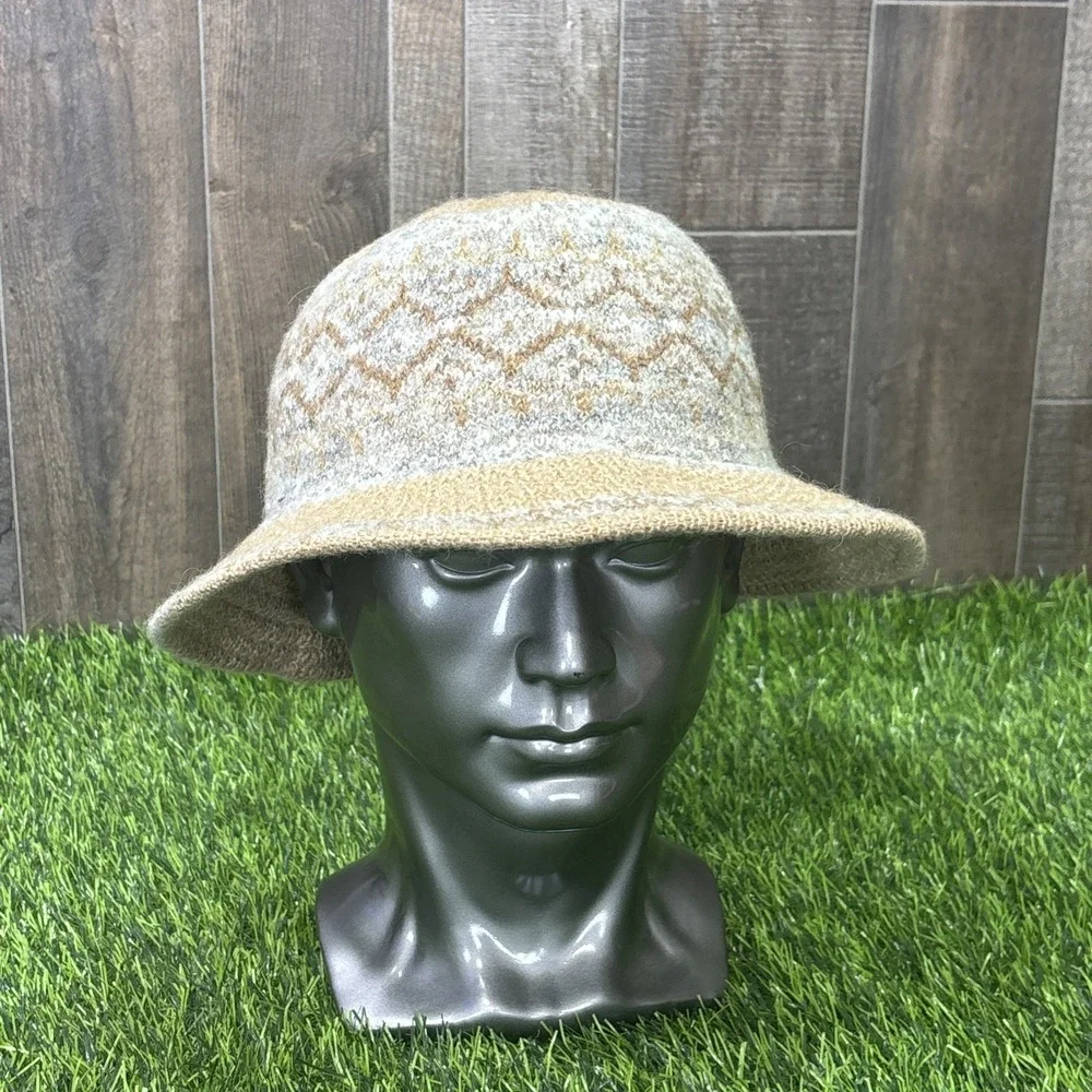 Vintage Italian Wool Blend Cloche Bucket Hat Boho Coastal Luxe Euro Chic - Picture 1 of 8